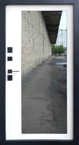 520493105 2